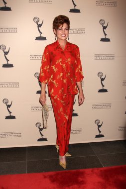 Carolyn hennesy