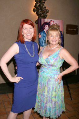 Kate Flannery ve Charlene Tilton