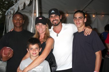 Arkadaş kino luca diamont cindy ambuel, don diamont, alexander diamont