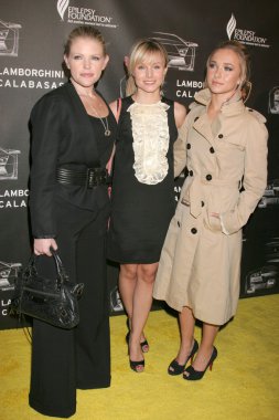 Natalie maines, kristen bell ve hayden panettiere