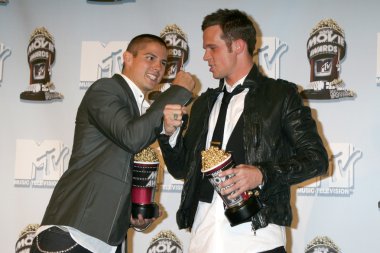 Sean Faris ve Cam Gigandet