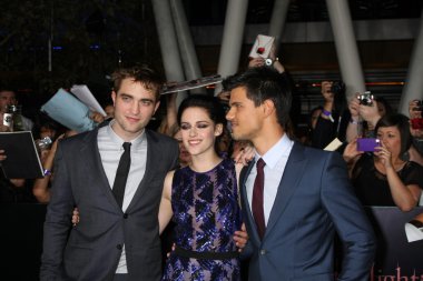 Robert pattinson, kristen stewart ve taylor lautner