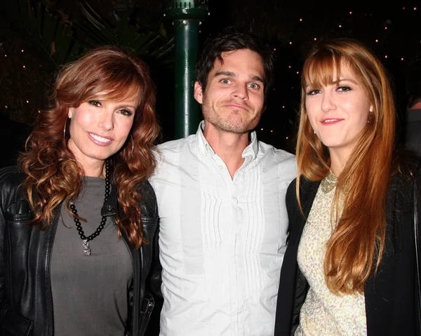 Tracey Bregman, Greg Rikaart ve Yvonne Zima — Stok fotoğraf