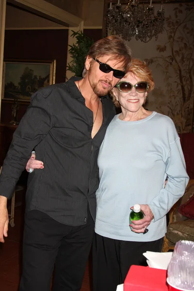 Stephen Nichols, Jeanne Cooper — Stock Photo, Image