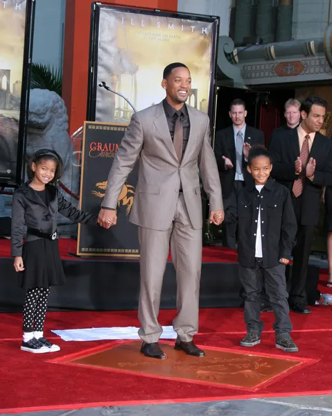 Will Smith, with his kids Willow and Jaden — Stock Photo, Image