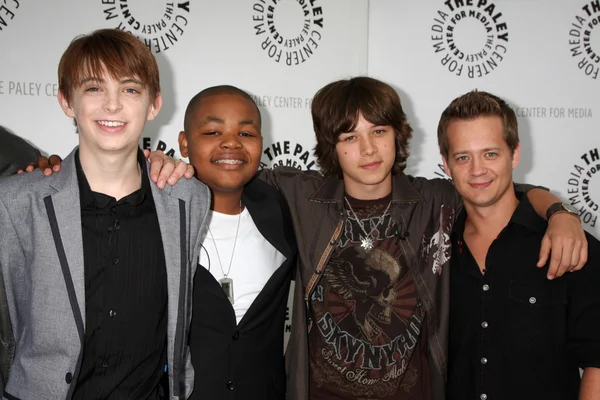 Dylan Riley Snyder, Alex Christian, Leo Howard, Jason Earles — Fotografia de Stock