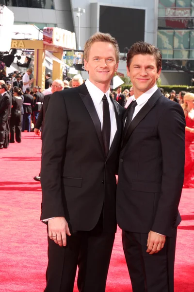 Neil patrick harris en david burtka — Stockfoto