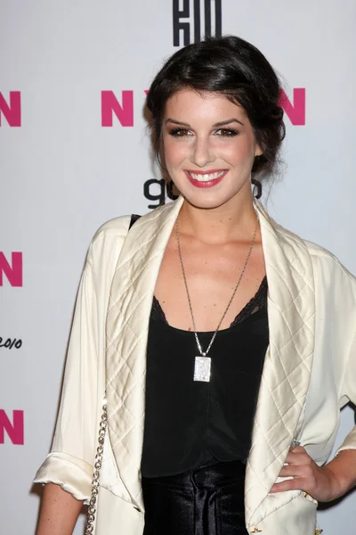 Shenae Grimes — Photo