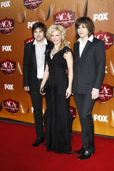 Neil Perry, Kimberly Perry, Reid Perry della band Perry — Foto Stock