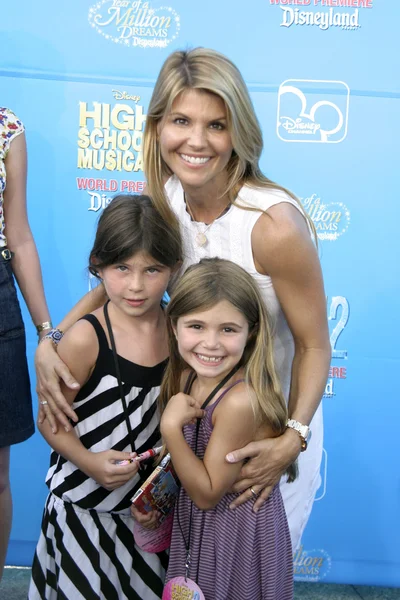 Lori Berit och hennes döttrar — Stockfoto