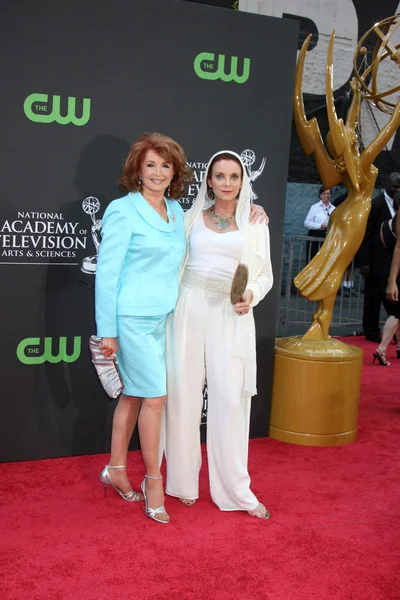 Suzanne Rogers and Judith Chapman — Stock Photo, Image