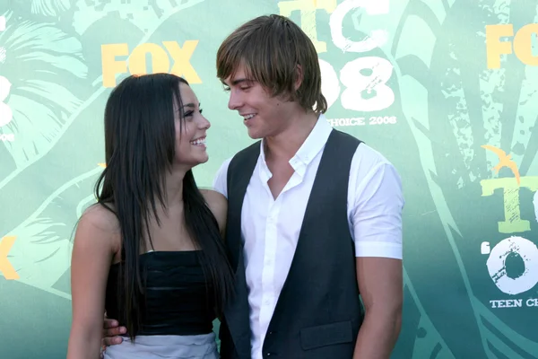 Vanessa hudgens och zac efron — Stockfoto