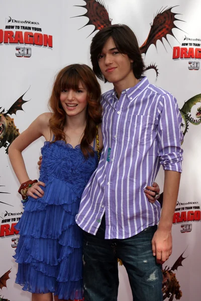 Bella Thorne & Remy Thorne — Stock Photo, Image