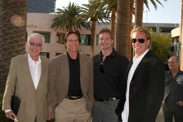 Dick Van Dyke & Son Barry, and grandsons Carey & Shane Van Dyke — Stock Photo, Image