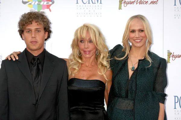 Sean Landon, Cindy Landon, Jennifer Landon — Photo