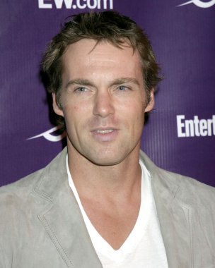 Michael Shanks
