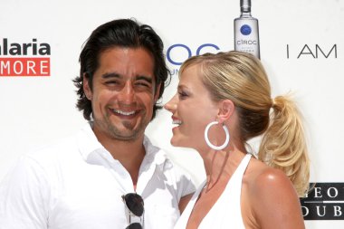 Julie Benz ve zengin Orodco