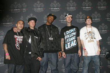 Travis Barker ve arkadaşları