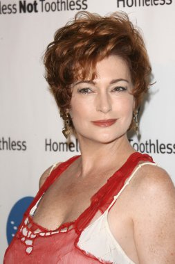 Carolyn hennessy