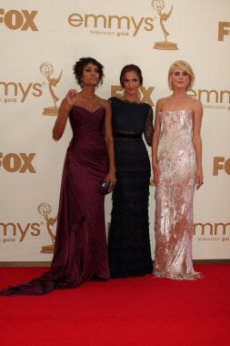 Annie Ilonzeh, Minka Kelly, Rachael Taylor