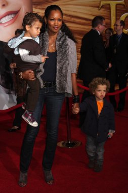 Garcelle Beauvais ve oğulları