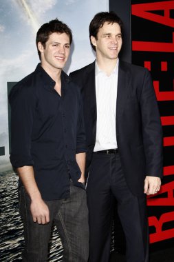 Steven r. mcqueen ve onun üvey luc robitaille