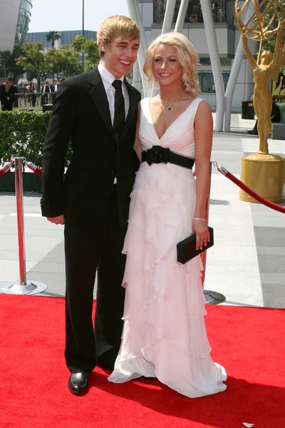 Cody Linley & Julianne Hough — Stock Photo, Image