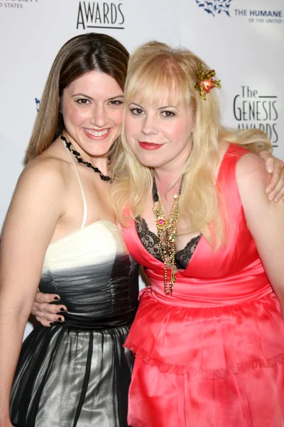 Melanie Goldstein & Kirsten Vangsness — Stockfoto