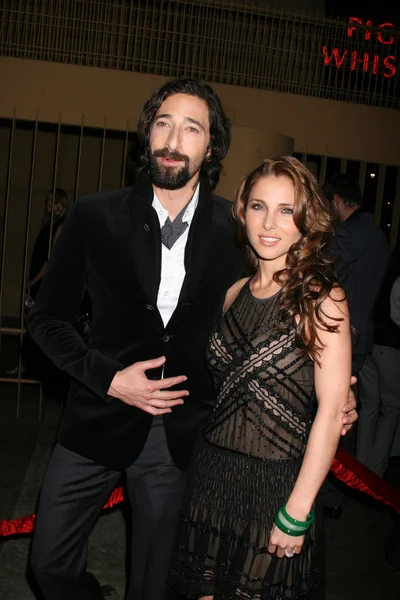 Adrien Brody y Eisa Pataky — Foto de Stock