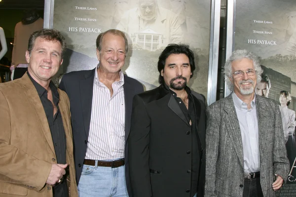 Stephen Bowen, Sam Cable, John Castellanos (produttori) con Glen Pitre (regista) ) — Foto Stock