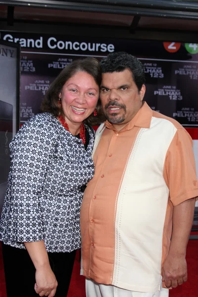 Luis Guzman & wife — Stock Photo, Image