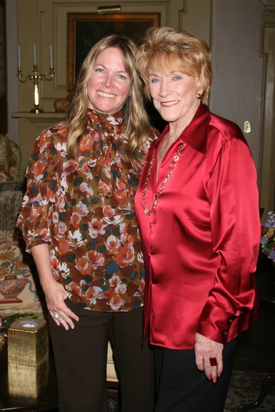 Maria Arena Bell & Jeanne Cooper — Foto Stock