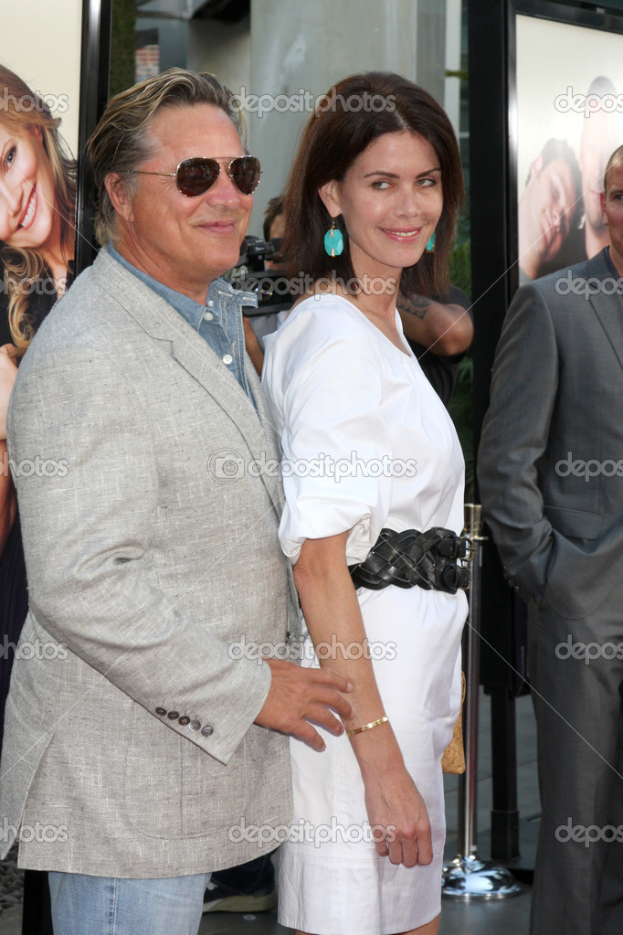 Джонсон И Его Жена Келли Флегер Джонсон – Стоковое Редакционное.