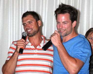 Joshua Morrow, Michael Muhney