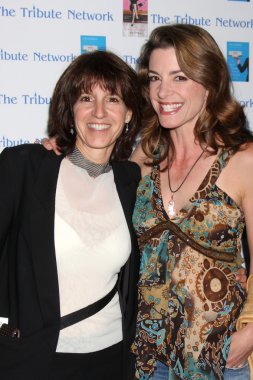 Lynn Isenberg, Cynthia Gibb