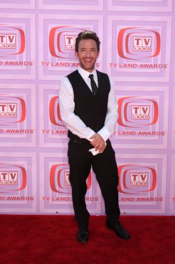 David Faustino