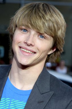 Sterling Knight