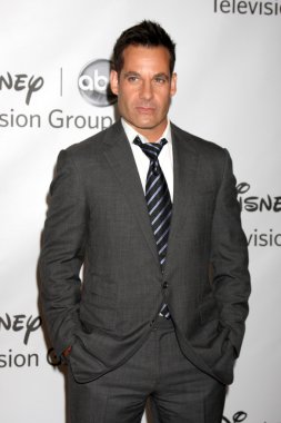 Adrian Pasdar