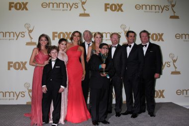 Sarah hyland, nolan gould, ariel kış, sofia vergara, ed o'neill, julie bo