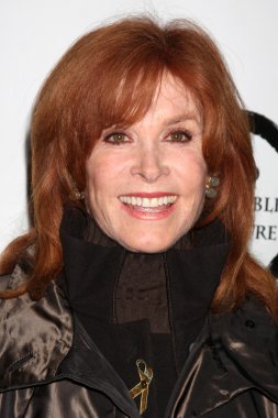 Stefanie Powers