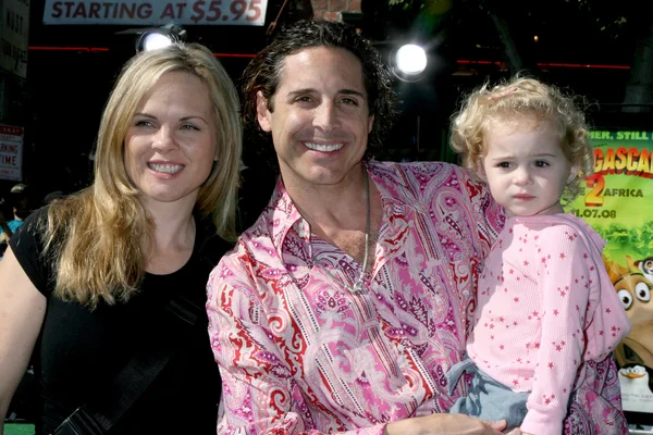Jonathan Baker, Victoria Fuller e la loro figlia Trease — Foto Stock
