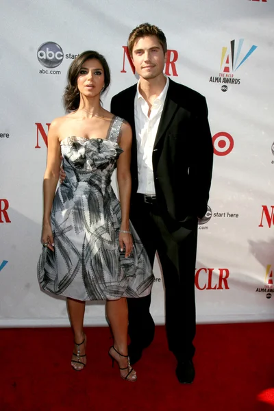 Roselyn Sanchez y Eric Winter —  Fotos de Stock