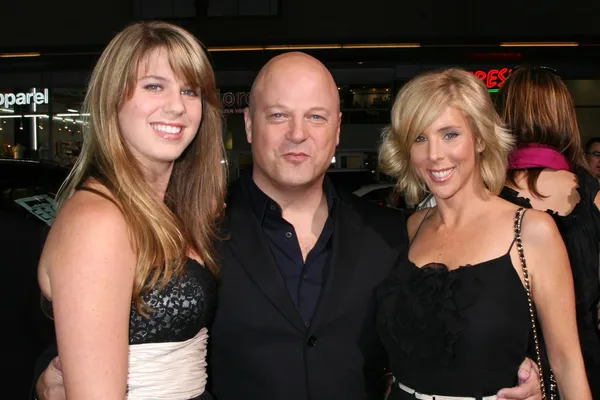 Autumn, Michael, and Michelle Chiklis — Stock Photo, Image