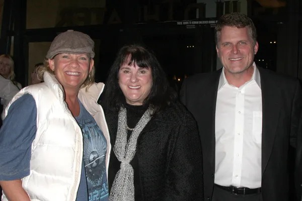 Kim Zimmer, Linda Marahall-Smith, Robert Newman — Foto Stock