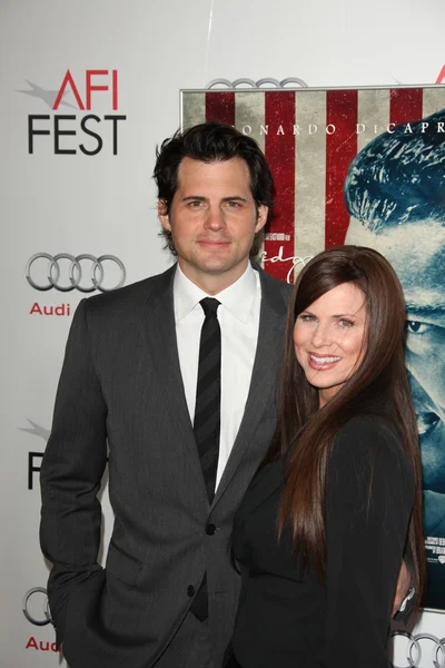 Kristoffer Polaha, Julianne Morris — Stockfoto