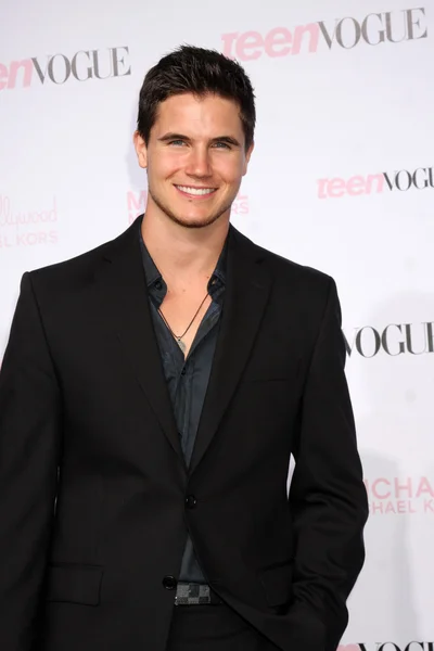 Robbie Amell — Stock Photo, Image