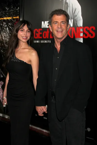 Oksana Grigorieva and Mel Gibson — Stock Photo, Image