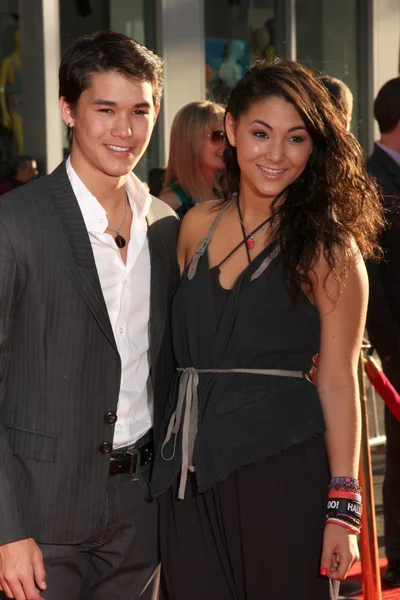 Booboo Stewart, Fivel Stewart — Photo