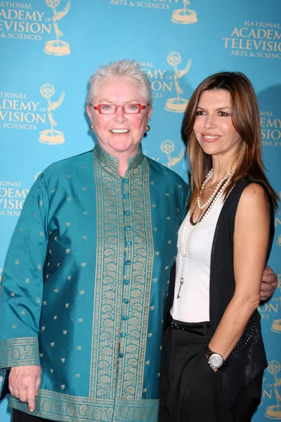 Susan Flannery & Finola Hughes — Photo