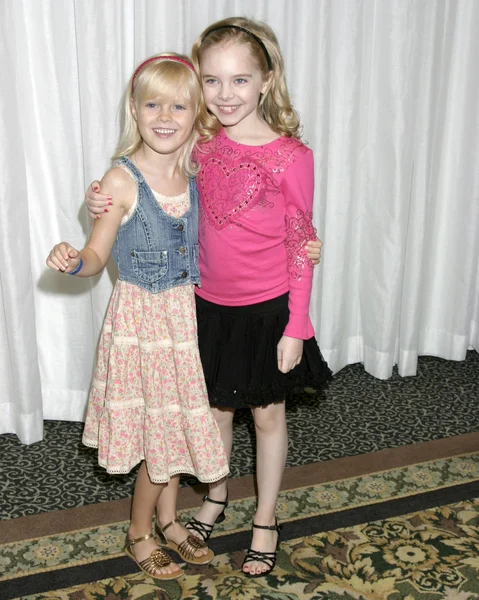 Harley Graham & Darcy Rose Byrnes — Foto de Stock